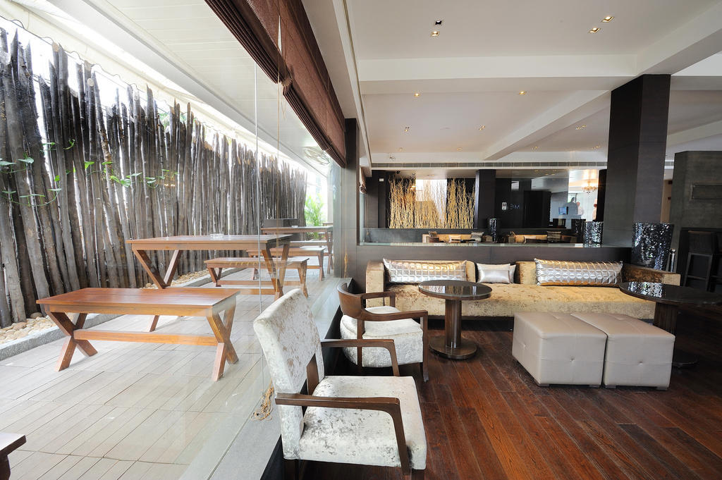 The Avenue Regent Otel Kochi Dış mekan fotoğraf
